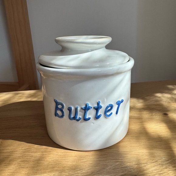 Butter Bell Other - Butter Bell Keeper Stoneware Crock French White Blue Kitchen Dish Storage Cup